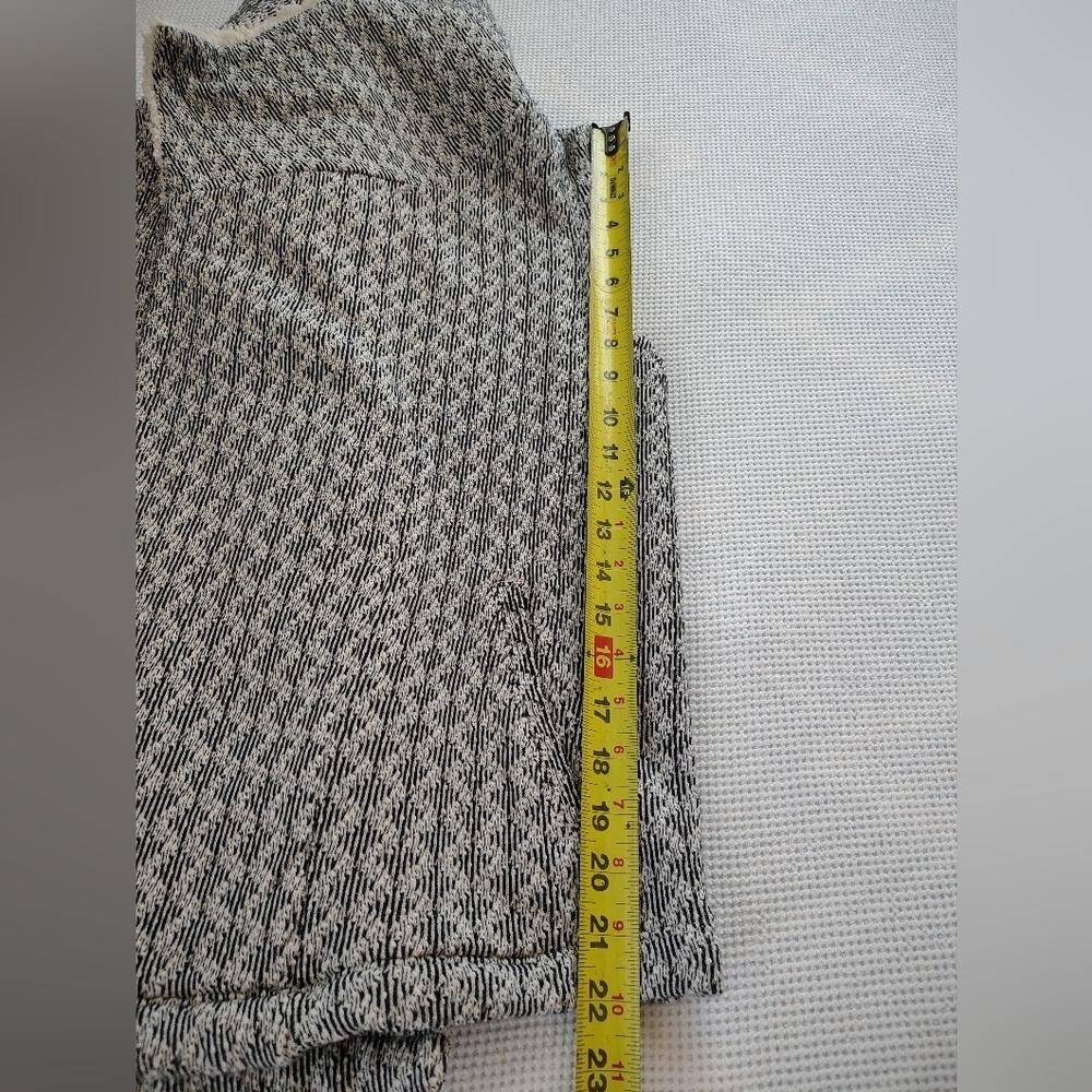 Loft Gray and White Shawl Collar Vest Size M - Picture 4 of 7